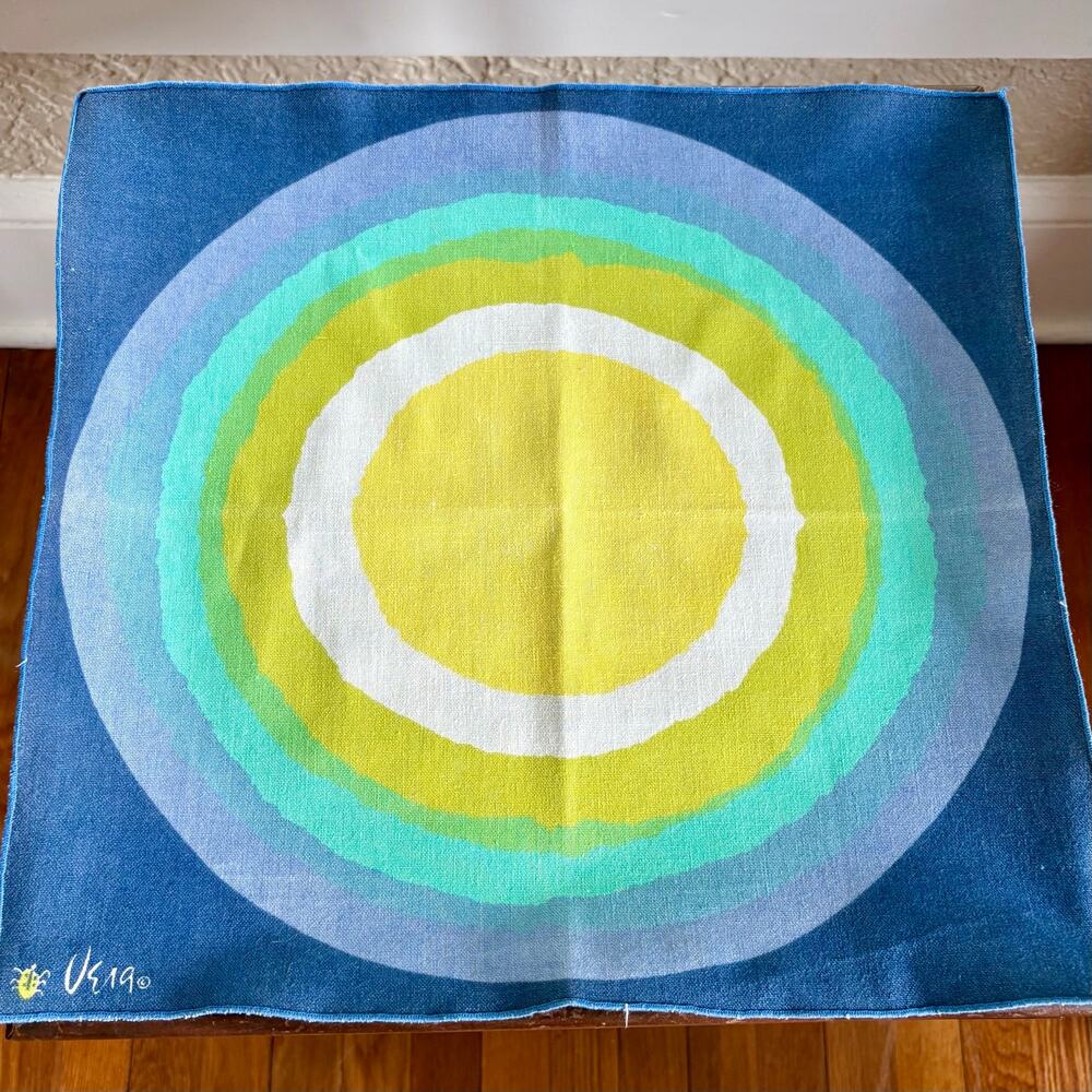 Vintage Vera Neumann Mod Circle Napkin, Signed 1970s Table Linen